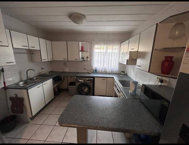 3 BEDROOM APARTMENT FOR SALE IN EDEN GLEN